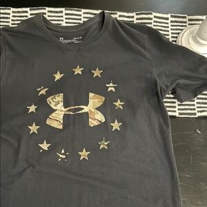 Under Armour Black T-Shirt with Camo Logo
